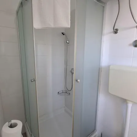 Maja Guest house 3*