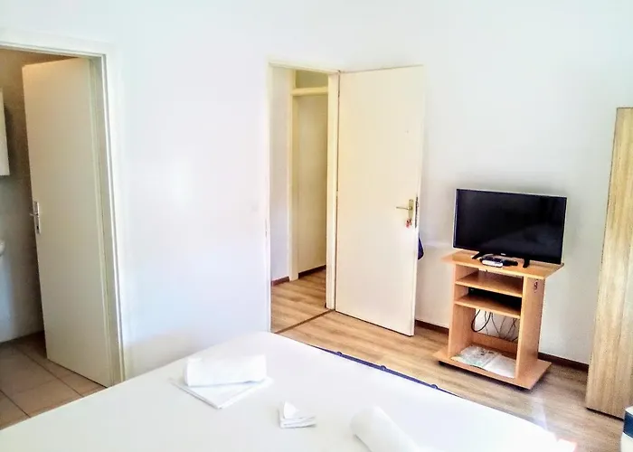 Casa de hóspedes Maja 3*